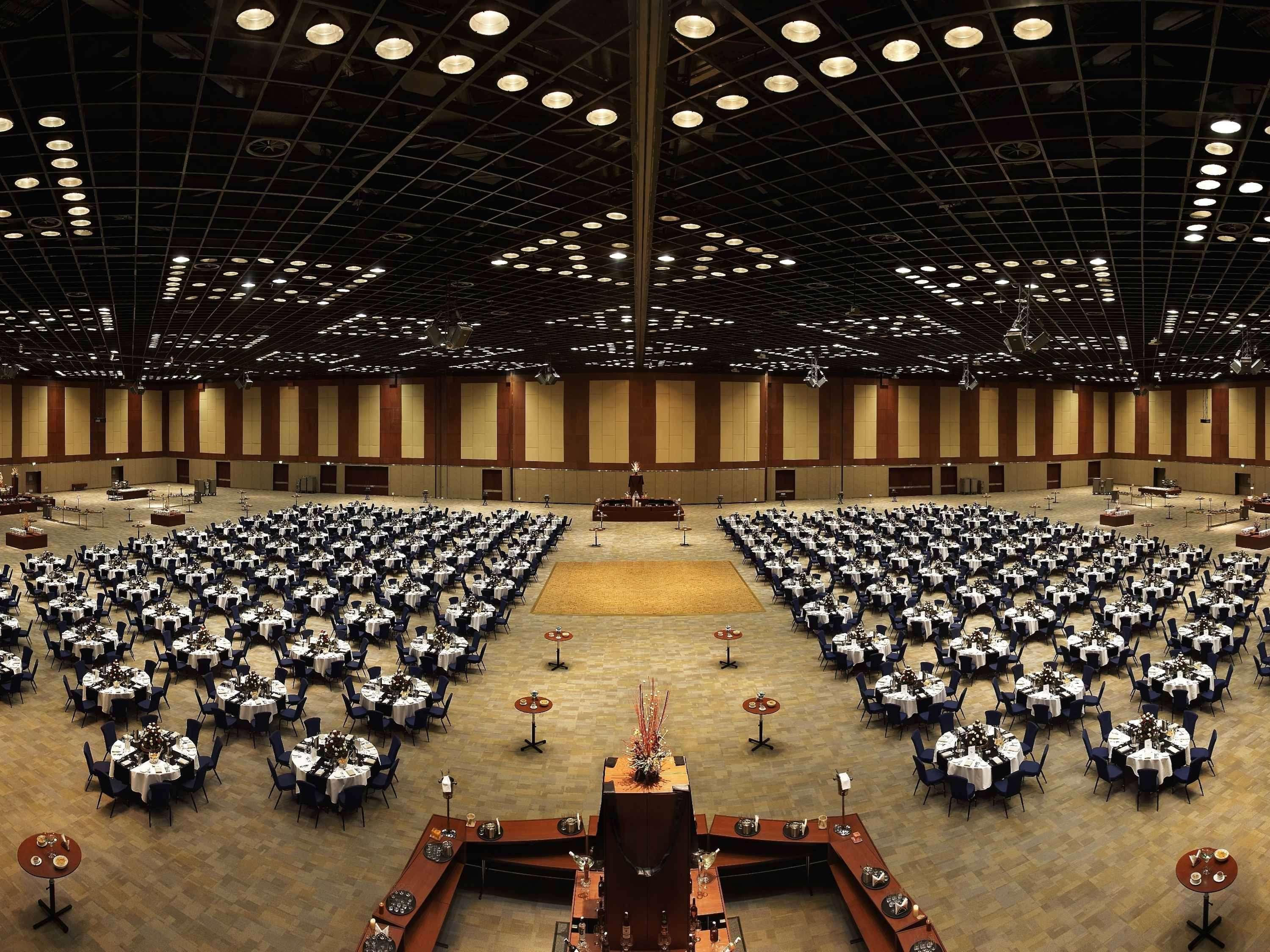 Novotel Hyderabad Convention Centre Exterior foto